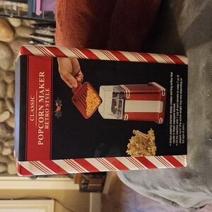 Classic Popcorn Maker Retro Style